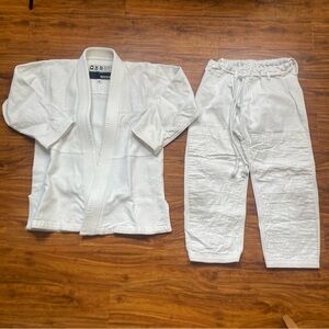 93 Brand Men's White Jiu Jitsu Gi Shirt + Pant Set With Belt Size A1 Sporty MMA